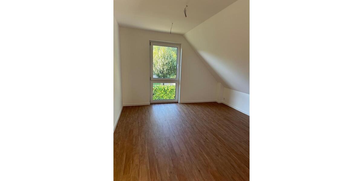 Einfamilienhaus Stelle - 4.5 Zimmer, 130 m&sup2;, 1.850&euro; | Angebot:25289268