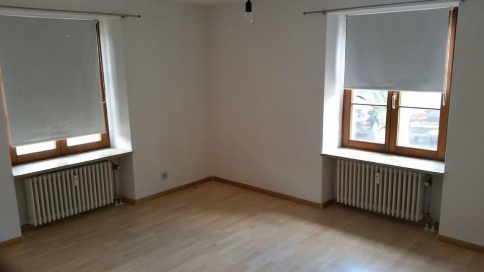 Erdgeschoßwohnung Albbruck - 4 Zimmer, 92 m&sup2;, 900&euro; | Angebot:25713680