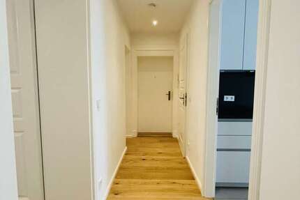 Wohnung zum Mieten in Berlin 1.807,93 € 83 m² 3 zimmer