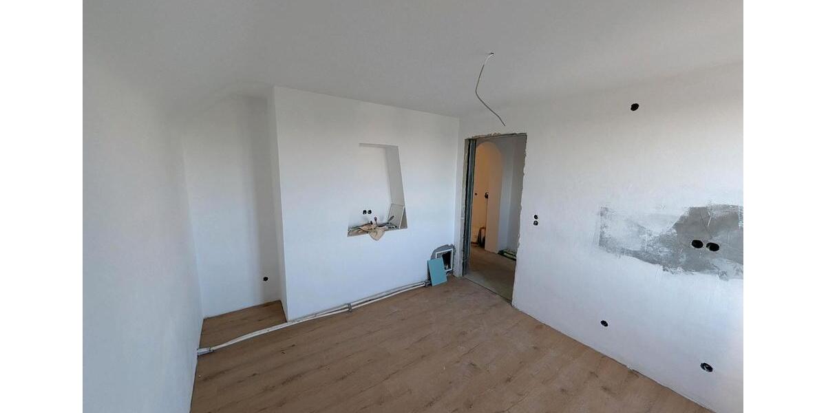 Dachgeschoßwohnung Bayreuth Bernecker Straße / Insel / Riedelsberg - 2.5 Zimmer, 62 m&sup2;, 750&euro; | Angebot:26579883