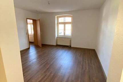 Wohnung Aschersleben - 4 Zimmer, 85 m&sup2;, 6&euro; | Angebot:27627814