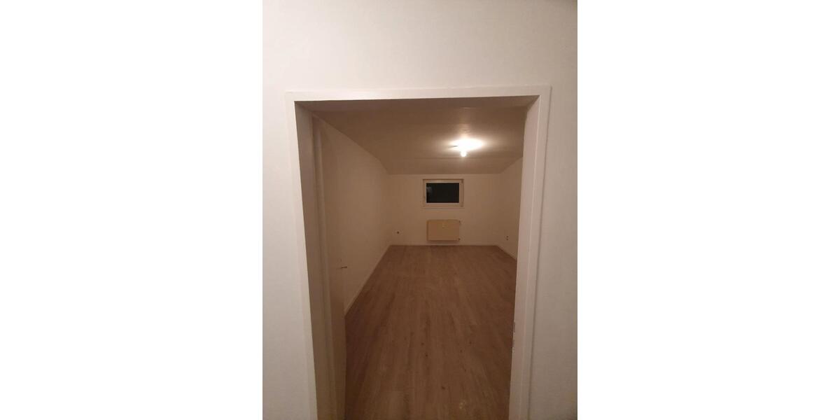 Dachgeschoßwohnung Kirchheimbolanden - 3 Zimmer, 73 m&sup2;, 800&euro; | Angebot:26335201