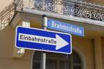 BESICHTIGUNG AM 27.08.25 | 2 Zimmer auf 75,19qm | Einbauküche & Stellplatz | meroplan Immobilien GmbH