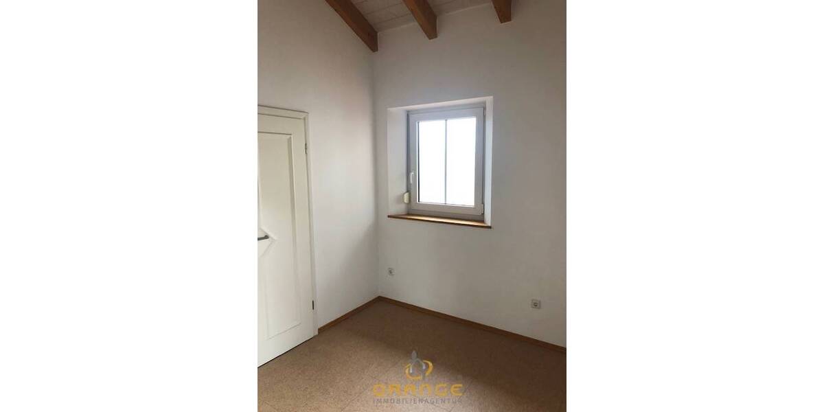 Etagenwohnung Saal an der Donau Saal - 2 Zimmer, 99 m&sup2;, 790&euro; | Angebot:26402088