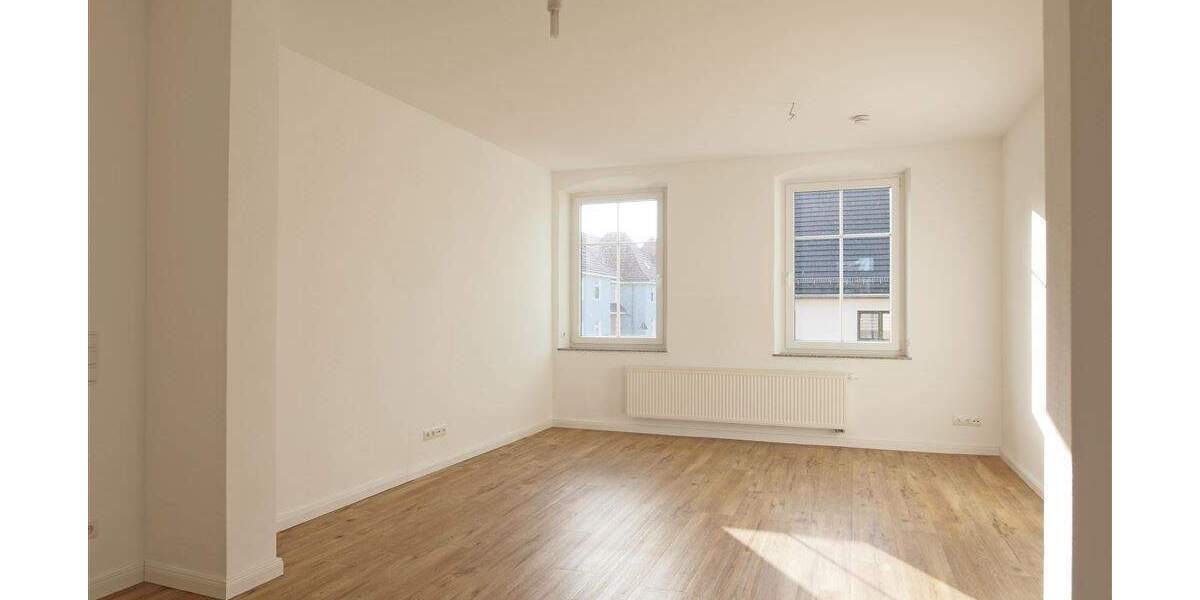 Etagenwohnung Frankenberg - 4 Zimmer, 100 m&sup2;, 600&euro; | Angebot:24388676