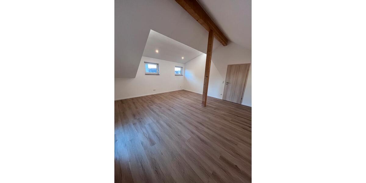 Einfamilienhaus Deggendorf - 3 Zimmer, 110 m&sup2;, 1.485&euro; | Angebot:26452909