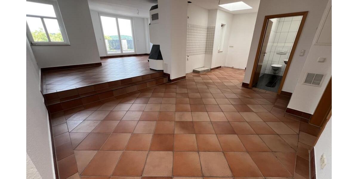 Dachterrasse, Kamin und Fußbodenheizung! Außergewöhnliche 4 Zimmer Wohnung in ruhiger Innenstadtlage! - Etagenwohnung Gera Ostviertel | Angebot:26845300