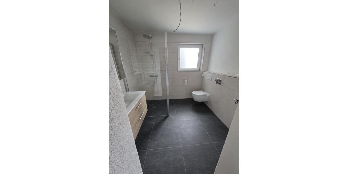 Erdgeschoßwohnung Mühldorf am Inn - 5 Zimmer, 120 m&sup2;, 1.250&euro; | Angebot:26561825