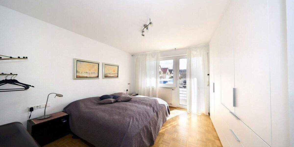 Etagenwohnung Leinfelden-Echterdingen Leinfelden - 4 Zimmer, 110 m&sup2;, 2.000&euro; | Angebot:24684199