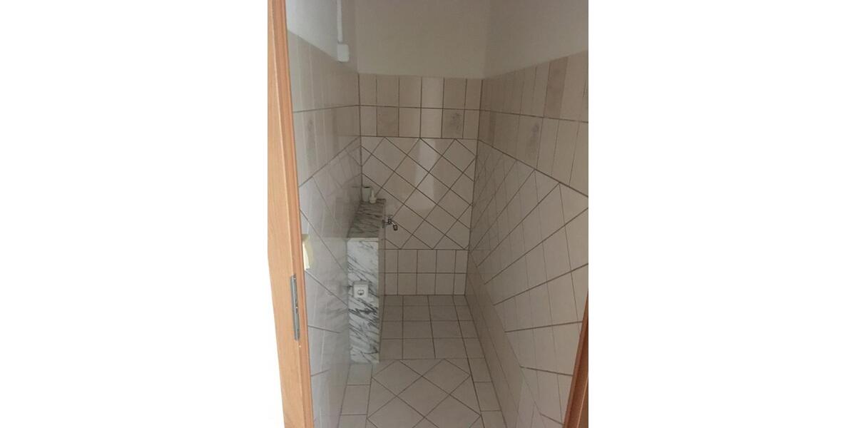 Etagenwohnung Sondershausen - 4 Zimmer, 73 m&sup2;, 433&euro; | Angebot:23991451