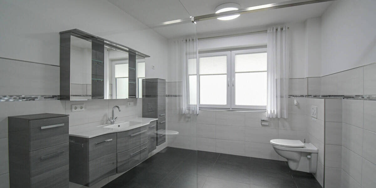 Etagenwohnung Edewecht - 3 Zimmer, 107 m&sup2;, 1.250&euro; | Angebot:26106319