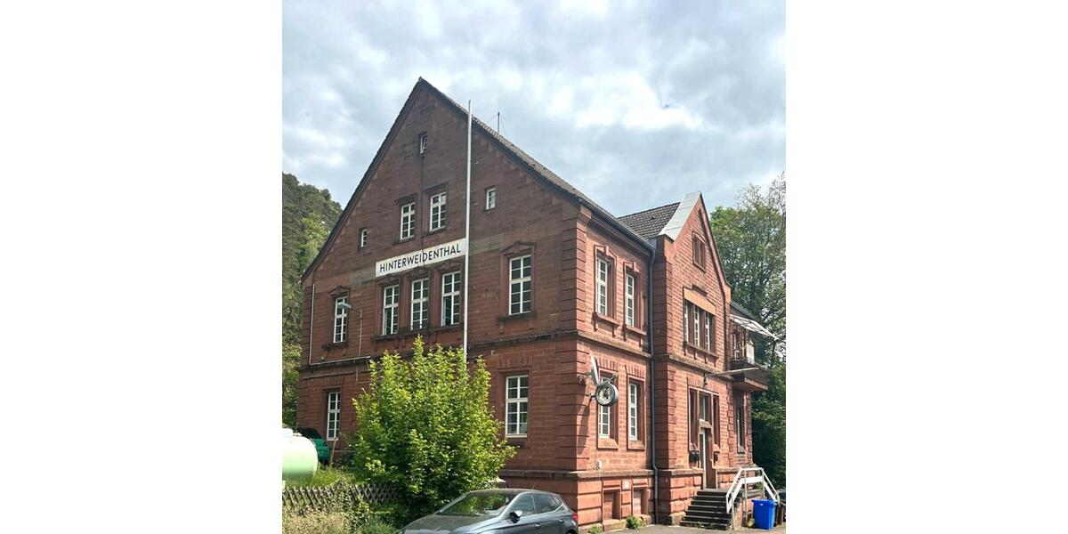 Fläche für Automatenaufstellung zu vermieten, zentral und direkt am Bahnhof Hinterweidenthal! zimmer