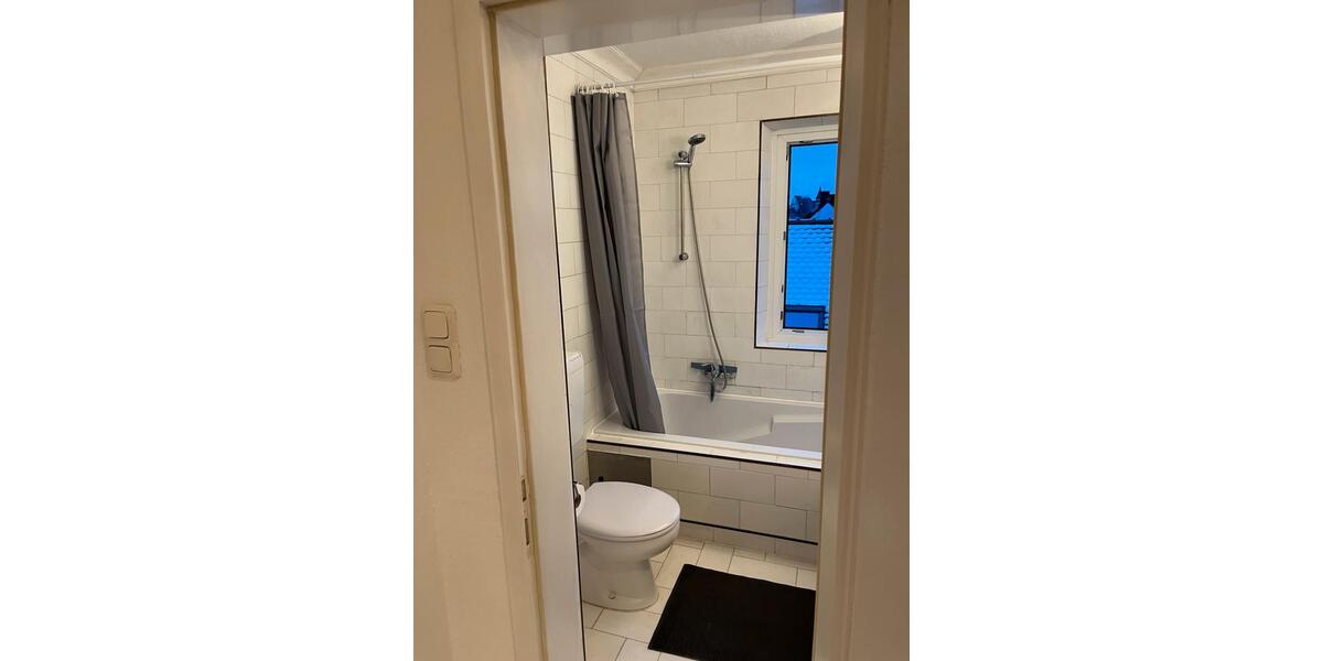 Dachgeschoßwohnung Nürnberg Erlenstegen - 2 Zimmer, 47 m&sup2;, 650&euro; | Angebot:25993372