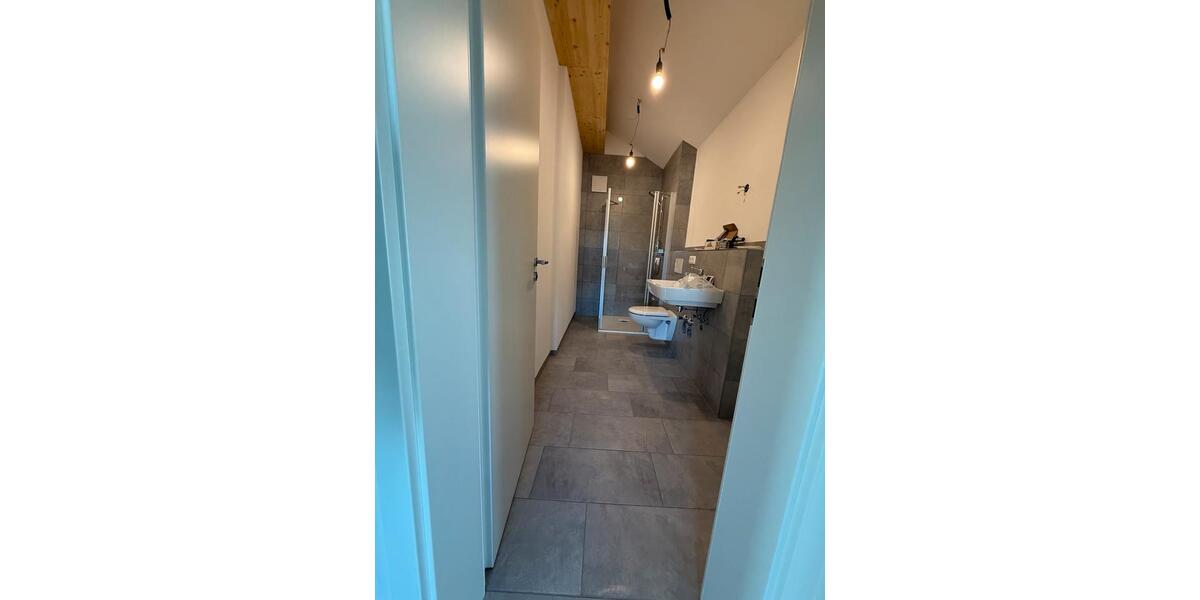 Dachgeschoßwohnung Aßling - 2.5 Zimmer, 55 m&sup2;, 1.081&euro; | Angebot:25402254