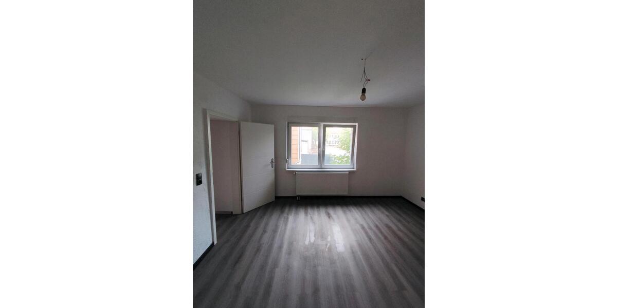 Etagenwohnung Merchweiler - 4 Zimmer, 102 m&sup2;, 875&euro; | Angebot:25883548