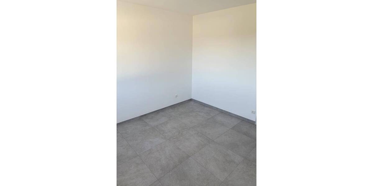 Etagenwohnung Ebernhahn - 2 Zimmer, 81 m&sup2;, 1.000&euro; | Angebot:25734849
