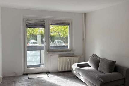 Wohnung Berlin Hellersdorf - 1 Zimmer, 40 m&sup2;, 599&euro; | Angebot:27518801