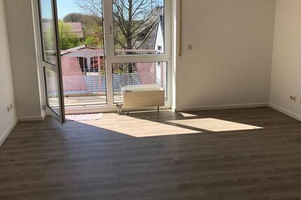 Attraktive, helle 2-Zimmerwohnung mit Südbalkon und Tiefgarage zimmer