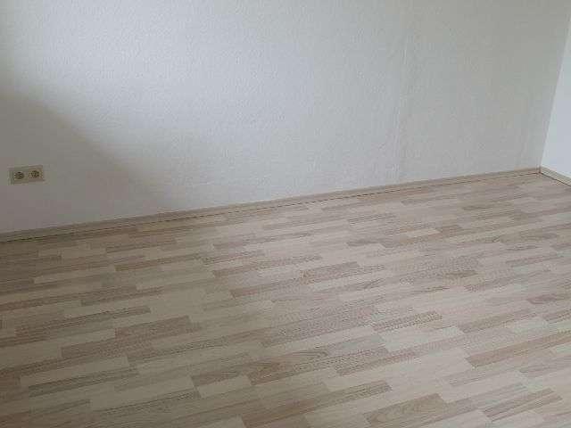 Erdgeschoßwohnung Hameln - 4 Zimmer, 120 m&sup2;, 990&euro; | Angebot:26442909