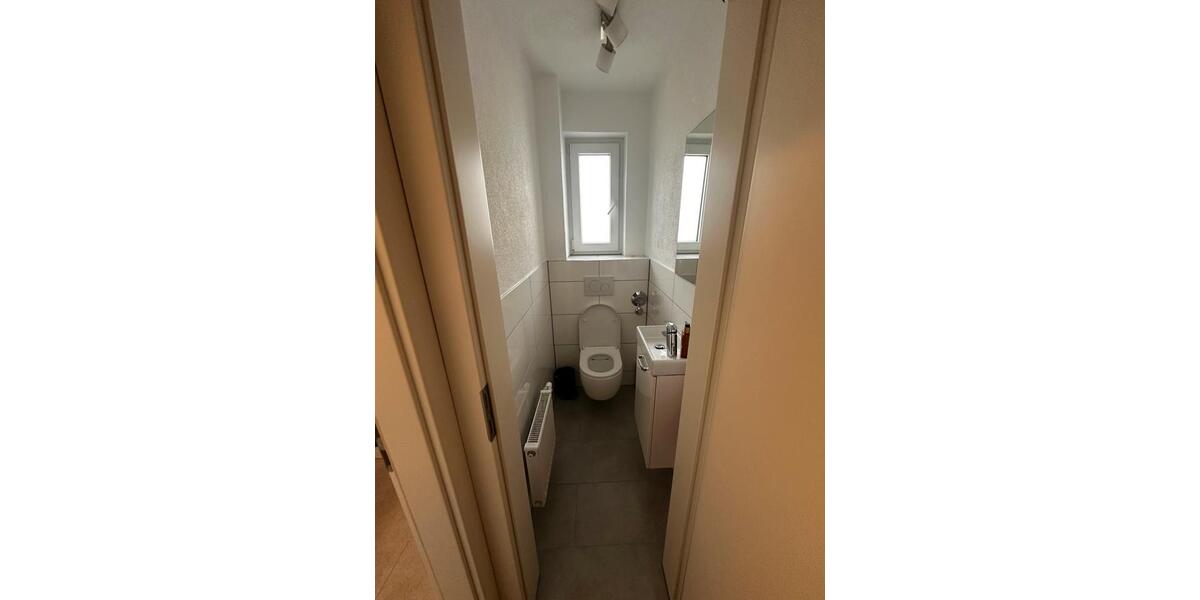 Etagenwohnung Ludwigsburg - 3 Zimmer, 85 m&sup2;, 1.200&euro; | Angebot:25216209