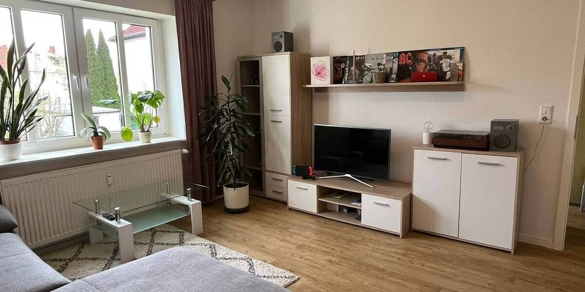 Etagenwohnung Böhlen - 2 Zimmer, 47 m&sup2;, 385&euro; | Angebot:26065973