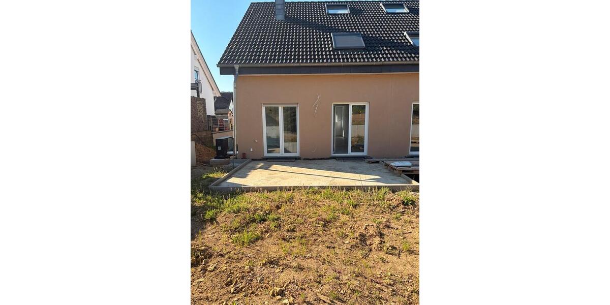 Doppelhaushälfte Perl - 3 Zimmer, 95 m&sup2;, 1.850&euro; | Angebot:26624286