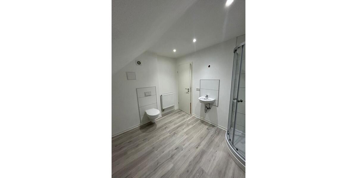 Dachgeschoßwohnung Friedrichsthal - 1 Zimmer, 80 m&sup2;, 600&euro; | Angebot:24610826