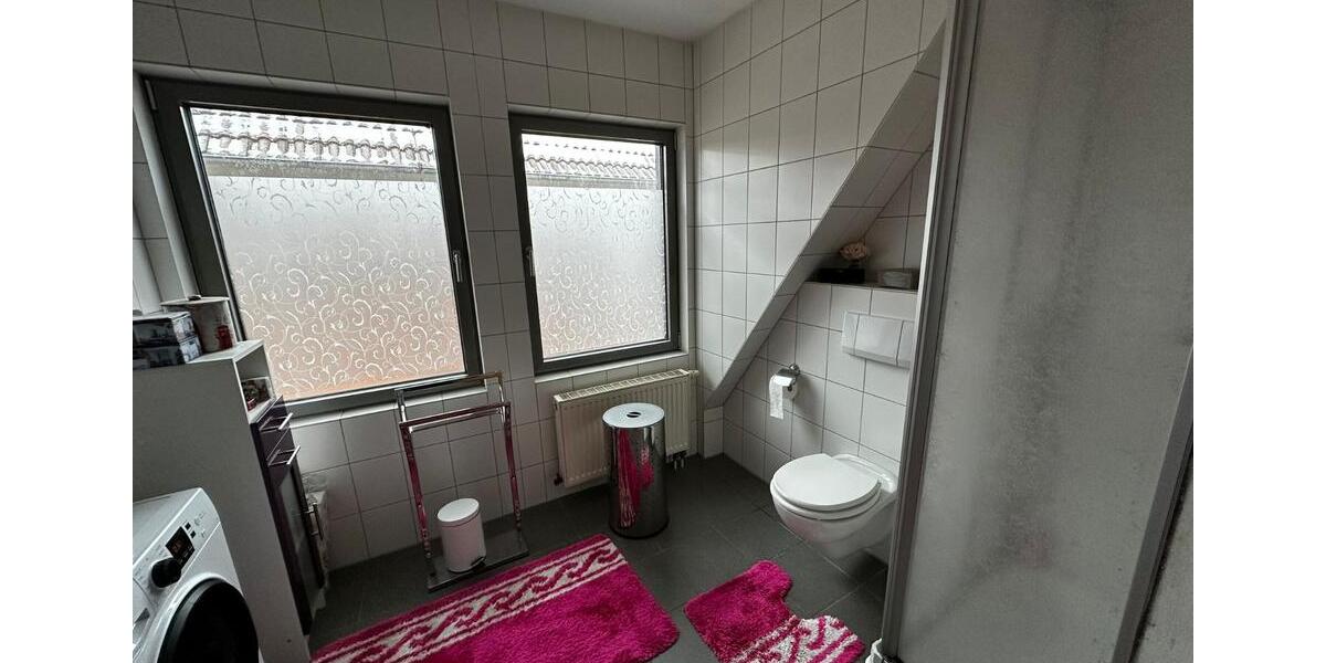 Dachgeschoßwohnung Schortens - 2 Zimmer, 75 m&sup2;, 600&euro; | Angebot:24862359