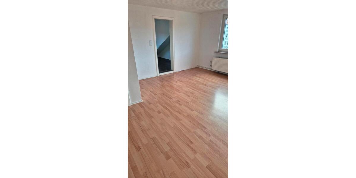 Dachgeschoßwohnung Salzgitter Ortschaft Nord - 2 Zimmer, 62 m&sup2;, 365&euro; | Angebot:25253586