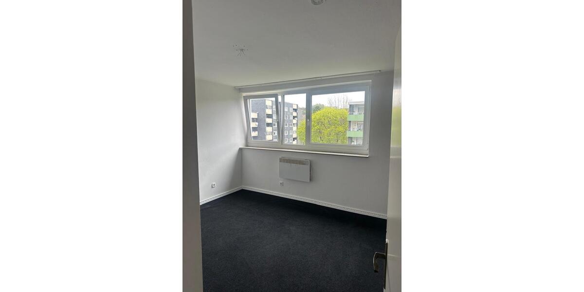 Dachgeschoßwohnung Gummersbach Hepel - 4 Zimmer, 94 m&sup2;, 622&euro; | Angebot:26561740
