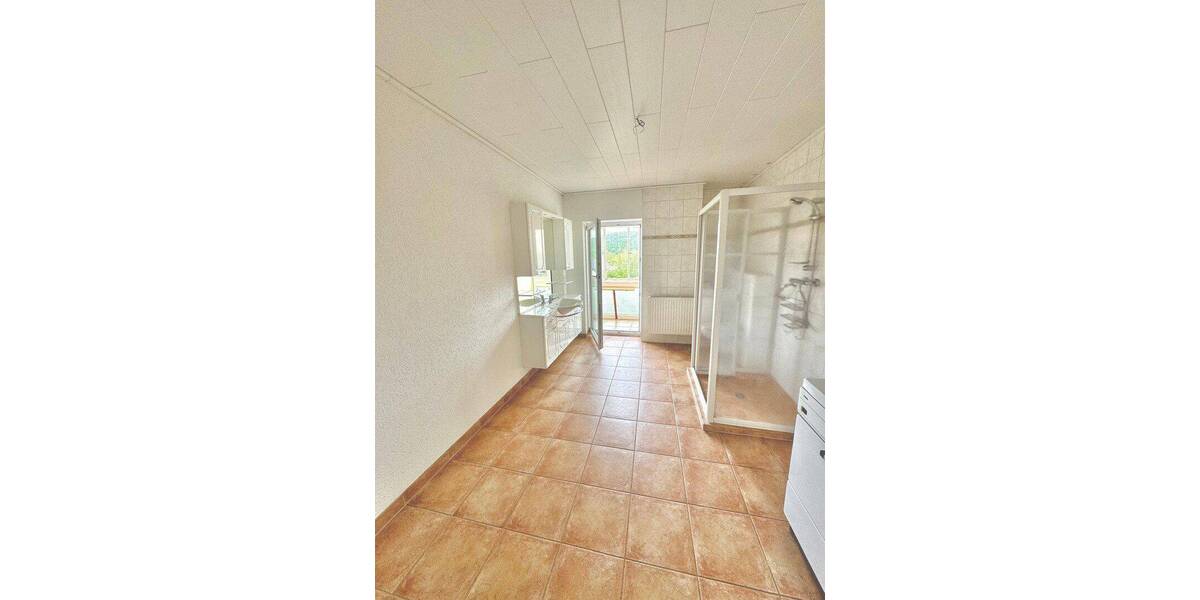 Etagenwohnung Aue - 2 Zimmer, 70 m&sup2;, 395&euro; | Angebot:26800585