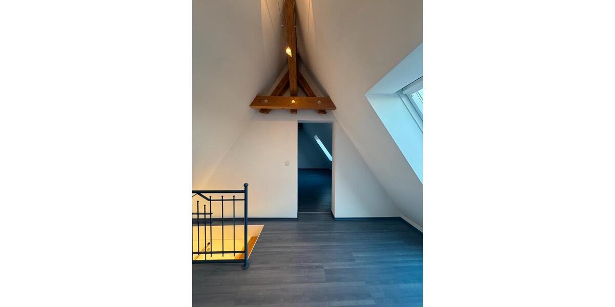 Dachgeschoßwohnung Maisach - 4 Zimmer, 98 m&sup2;, 2.100&euro; | Angebot:24962156