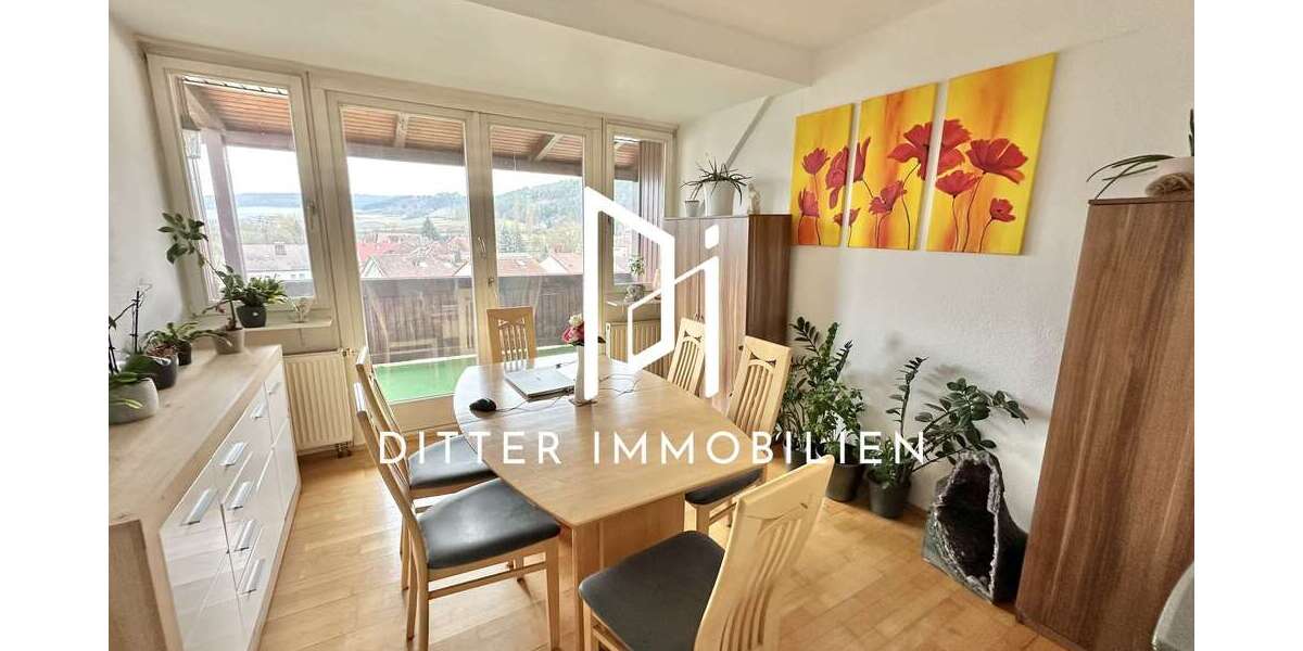 Etagenwohnung Tauberbischofsheim - 5 Zimmer, 119 m&sup2;, 900&euro; | Angebot:25100410