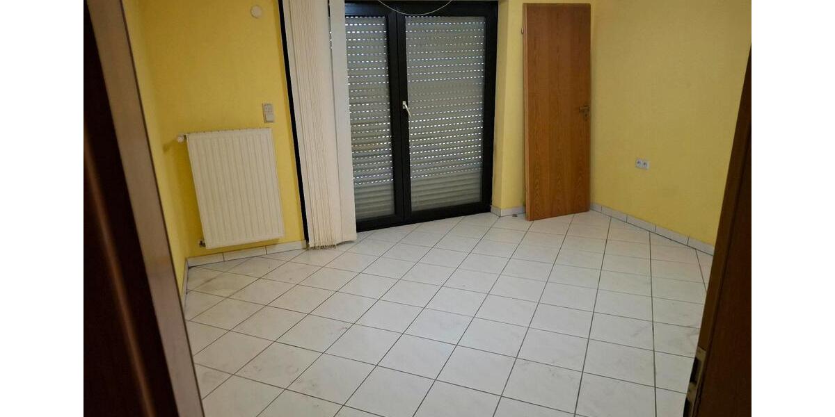 Etagenwohnung Quierschied - 3 Zimmer, 75 m&sup2;, 800&euro; | Angebot:25840291
