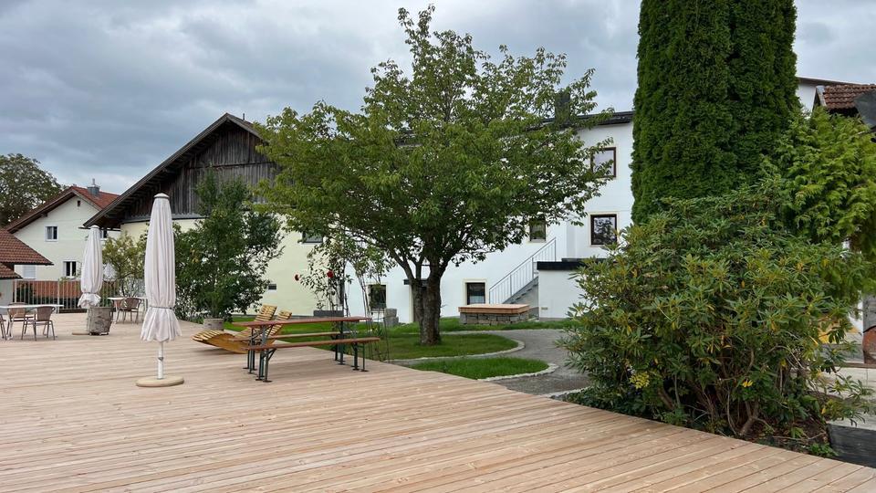 Tolle Wohnungen in kernsaniertem MFH im Zentrum von Schönberg