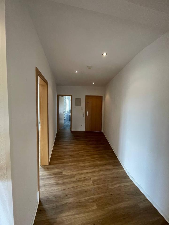 Erstbezug nach Renovierung! Helle 2-Zimmer-Wohnung in Casterfeld