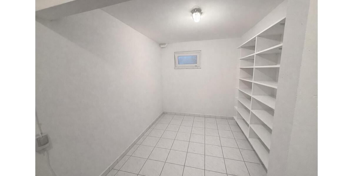 Doppelhaushälfte Gräfelfing - 6 Zimmer, 180 m&sup2;, 3.500&euro; | Angebot:25876664