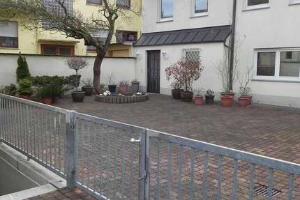 Wohnung Offenbach Bieber - 3 Zimmer, 97 m&sup2;, 1.150&euro; | Angebot:26732443