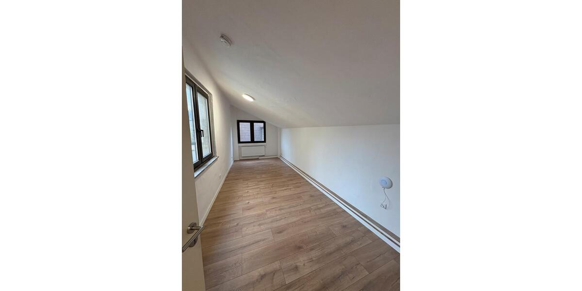 Wohnen auf Zeit Witten - 14 Zimmer, 140 m&sup2;, 390&euro; | Angebot:26017297