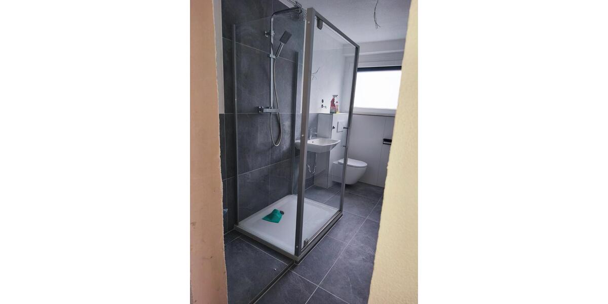 Hochparterre Eningen unter Achalm - 4 Zimmer, 83 m&sup2;, 1.200&euro; | Angebot:25045589