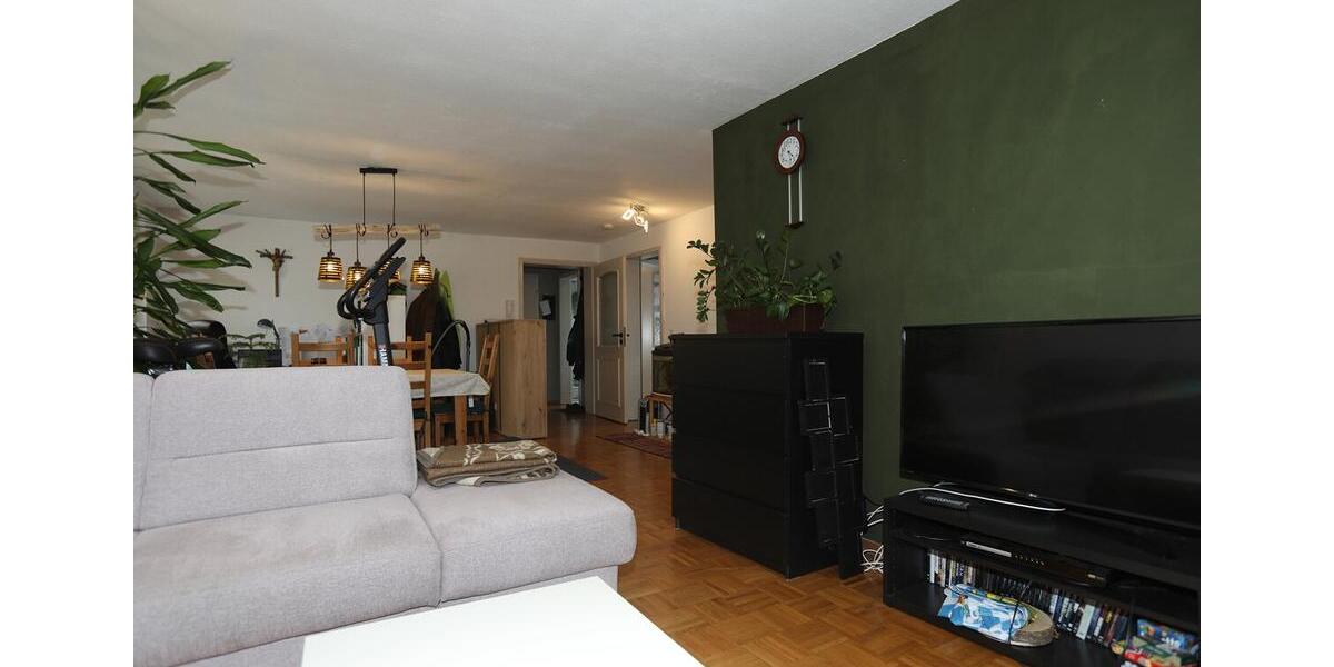 Etagenwohnung Bönnigheim - 2 Zimmer, 82 m&sup2;, 800&euro; | Angebot:26004772