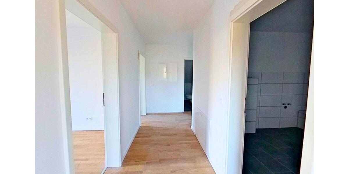 Erdgeschoßwohnung Grafenhausen - 3 Zimmer, 88 m&sup2;, 883&euro; | Angebot:25327877