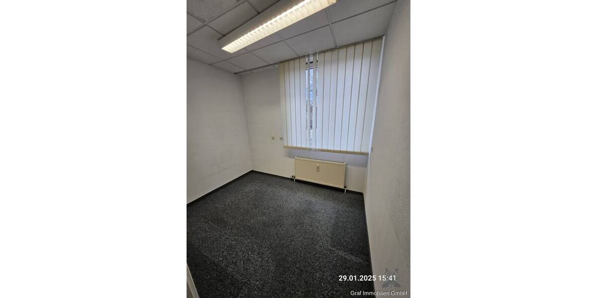 Gewerbeobjekt Strausberg Vorstadt - 7 Zimmer, 88 m&sup2;, 1.300&euro; | Angebot:26080103