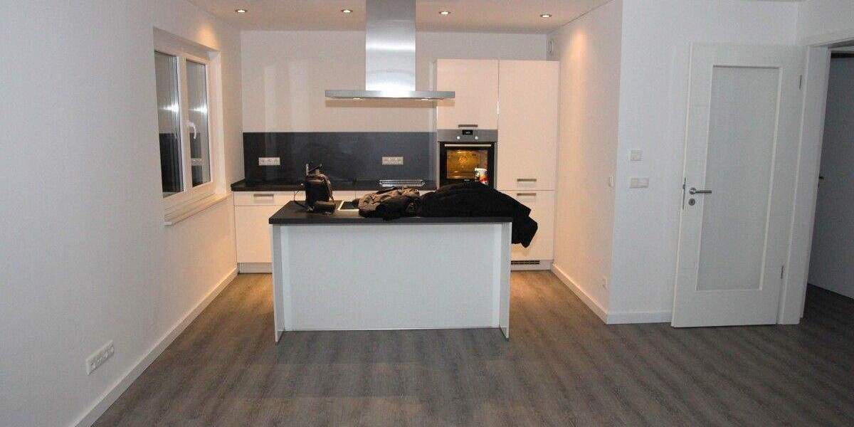 Etagenwohnung Pinneberg Pinneberg-Nord - 4 Zimmer, 120 m&sup2;, 1.750&euro; | Angebot:25107444