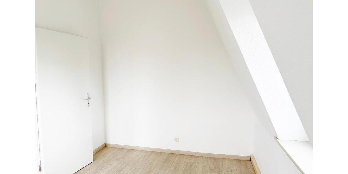 Etagenwohnung Nünchritz - 4 Zimmer, 94 m&sup2;, 625&euro; | Angebot:25979087