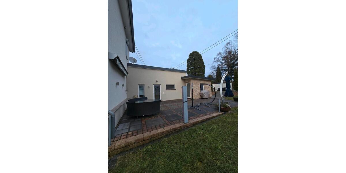 Einfamilienhaus Hundsangen - 6 Zimmer, 240 m&sup2;, 1.800&euro; | Angebot:25064673