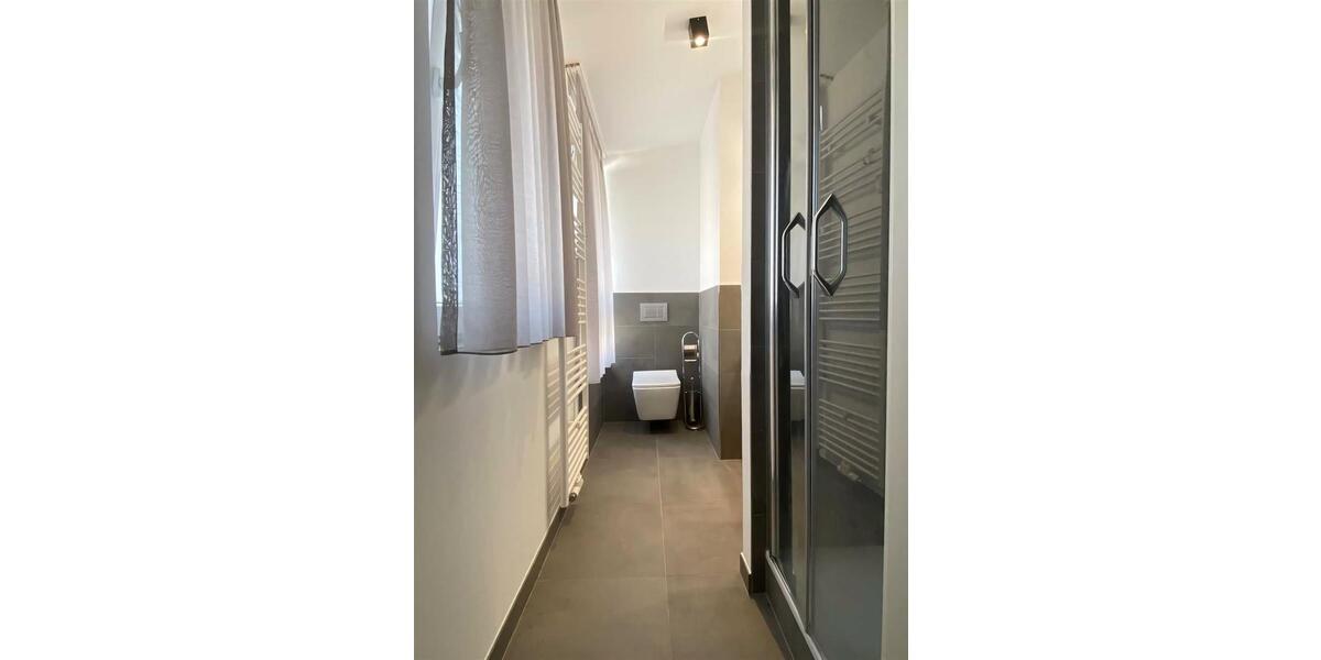 Etagenwohnung Wiesbaden - 4 Zimmer, 111 m&sup2;, 2.090&euro; | Angebot:26698912