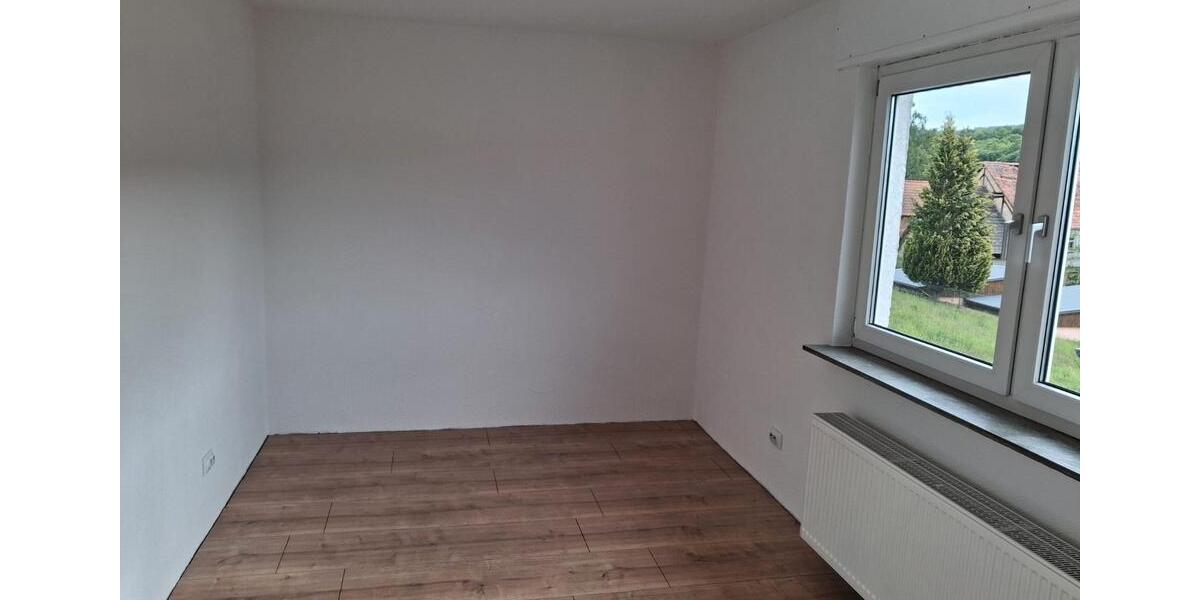 Etagenwohnung Hirschhorn (Neckar) - 4 Zimmer, 93 m&sup2;, 930&euro; | Angebot:26636096