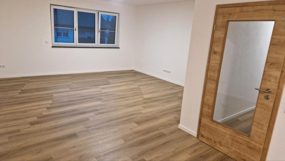 Etagenwohnung Marklkofen - 2.5 Zimmer, 102 m&sup2;, 880&euro; | Angebot:25655365