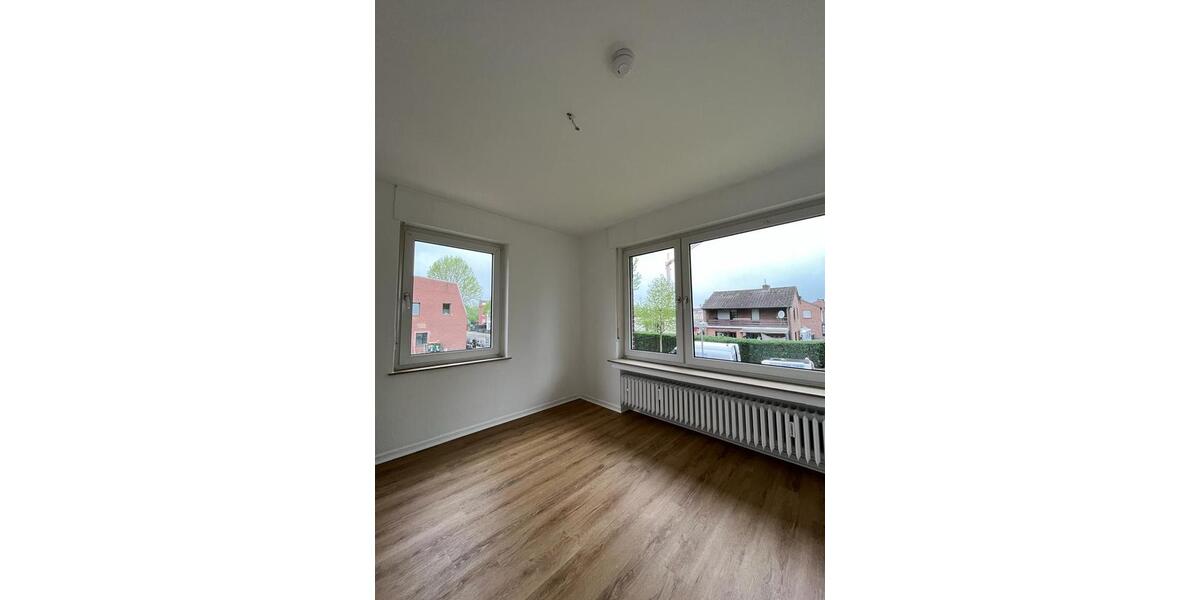 Etagenwohnung Gronau (Westfahlen) - 3 Zimmer, 92 m&sup2;, 760&euro; | Angebot:26622647